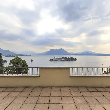 In Prati Fioriti * Stresa